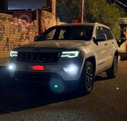 جیپ گراند شیرۆکی